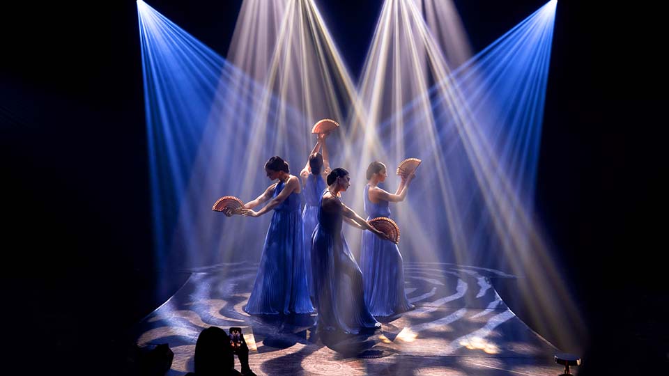 EXHIBIT Air, Son Amar