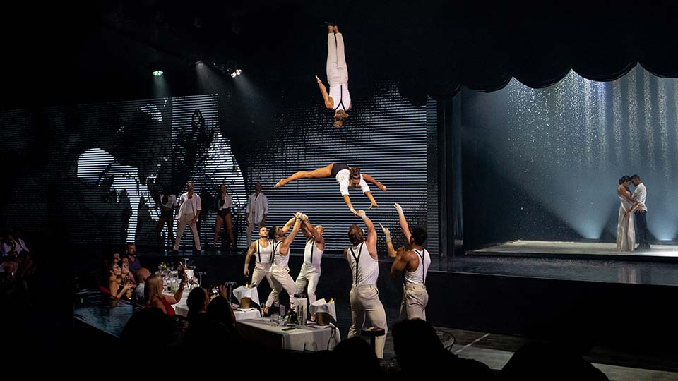 EXHIBIT Air, Son Amar