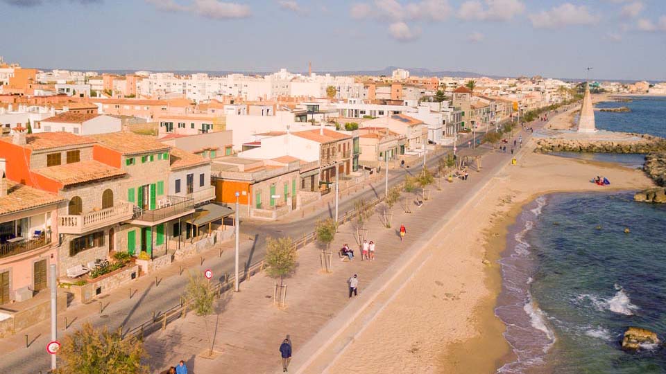 Plaża i wybrzeże w Molinarze