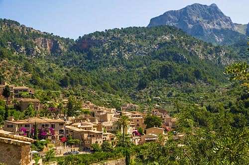 Outlook of Fornalutx