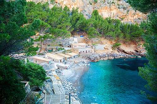 kleiner Dorfstrand Sa Calobra Nordwestküste Mallorca