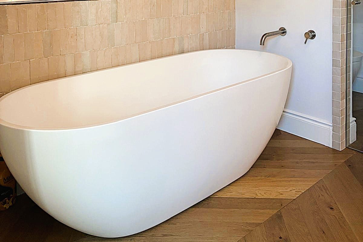 Bright and newly renovated old town flat for sale in Palma, high-quality fitting 17