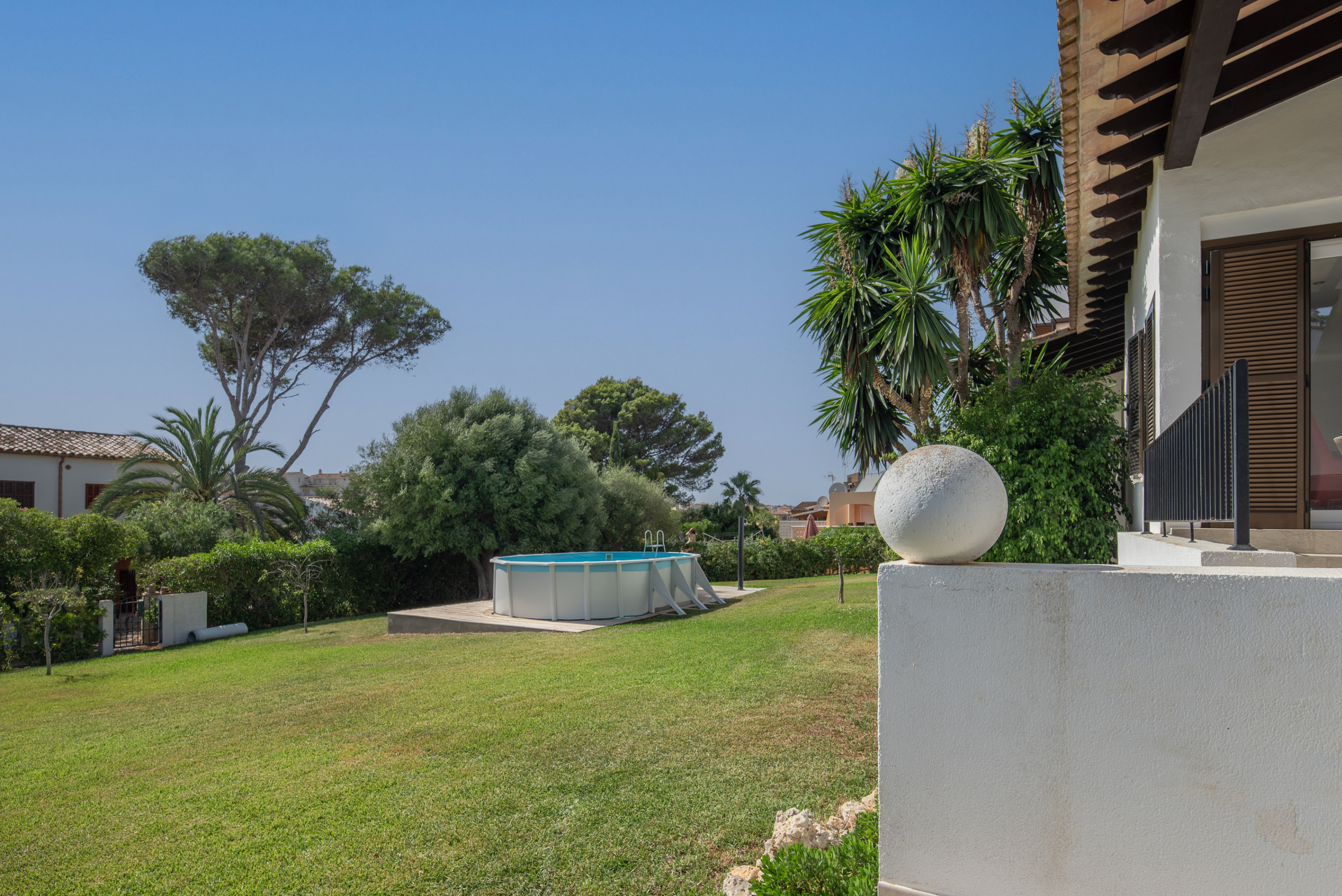 Wunderschöne Finca mit 3 Apartments und Vermietungslizenz an der Cala Anguila  5