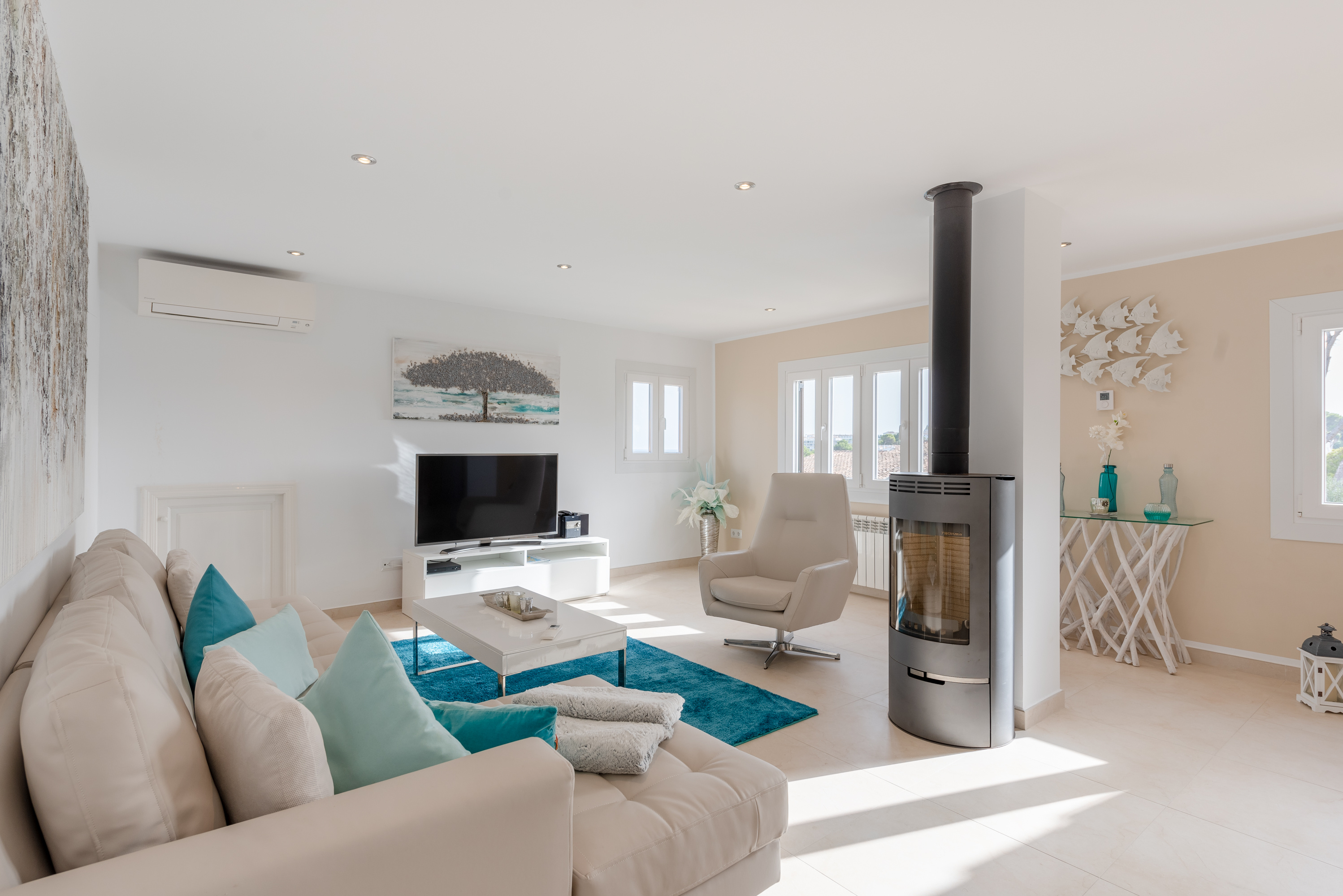 Wunderschöne Finca mit 3 Apartments und Vermietungslizenz an der Cala Anguila  8